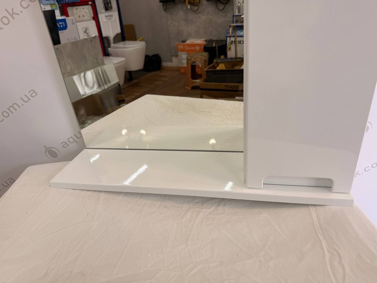 Дзеркальна шафа Татра Дз1п-60 права LED2 KRAFT