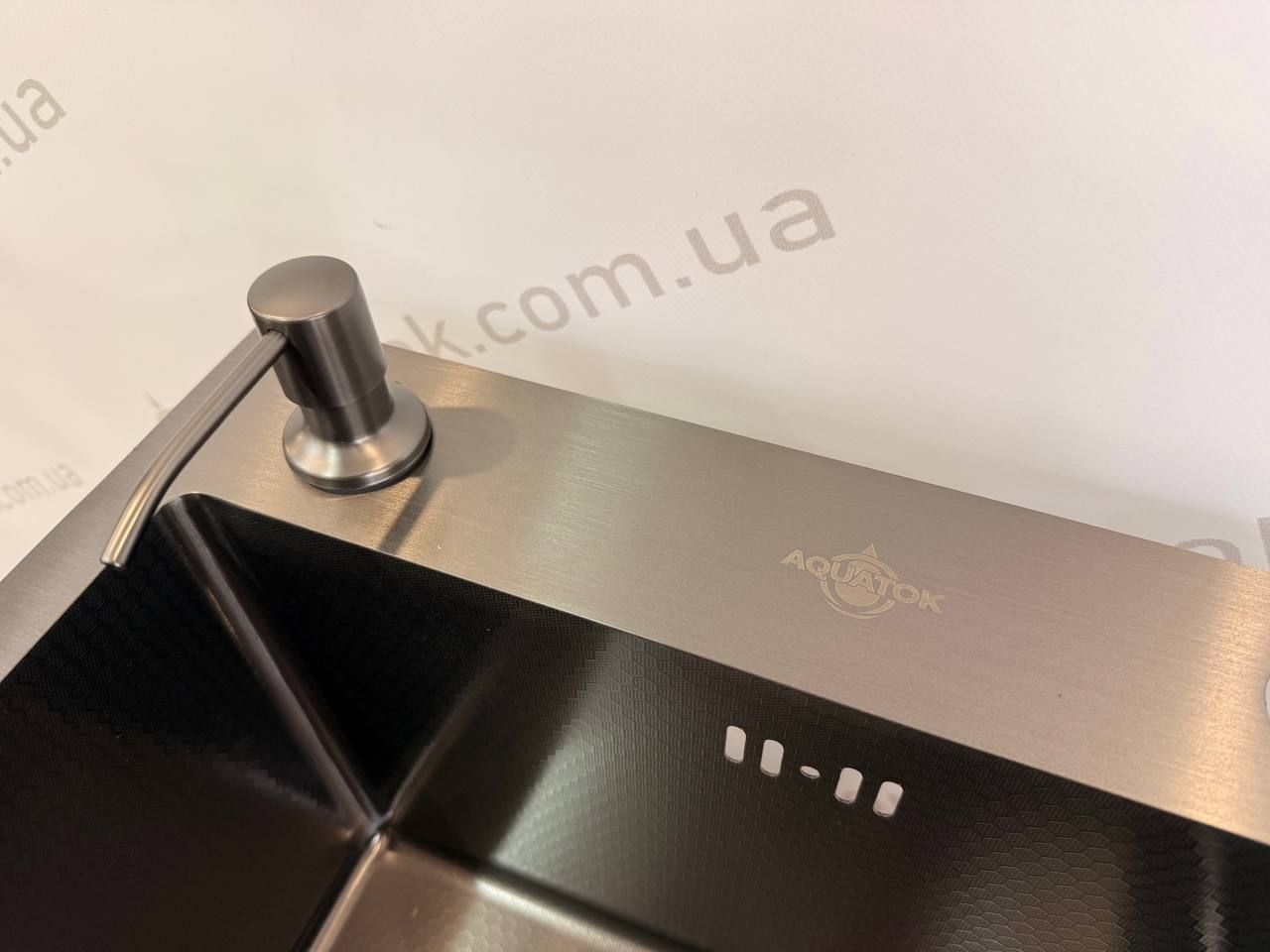 Мийка кухонна Handmade 6550 L (3.0\0.8) Ліва PVD Black Decor AQUATOK