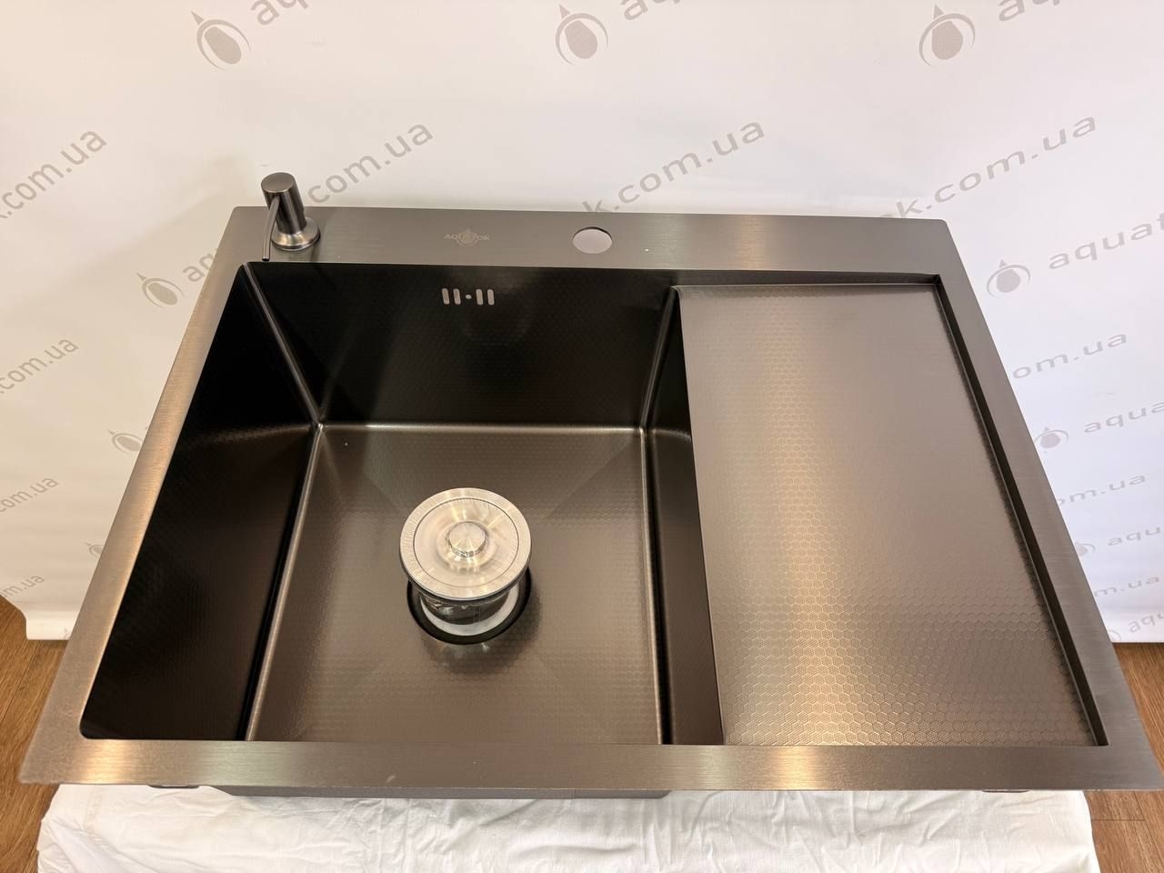 Мийка кухонна Handmade 6550 L (3.0\0.8) Ліва PVD Black Decor AQUATOK
