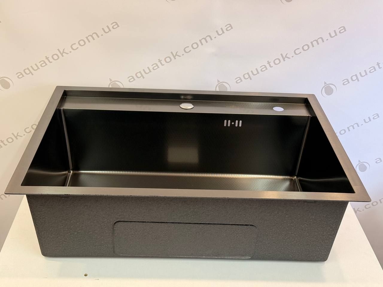 Мийка кухонна Handmade 7050 (3.0\0.8) PVD Black Decor AQUATOK